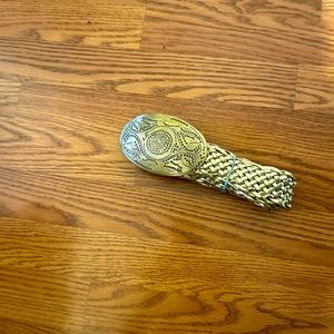 Gold basket type belt with metal buckle